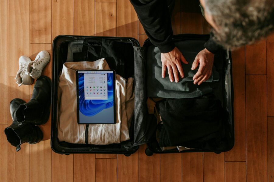 Carry suitcase minimalist packing bed