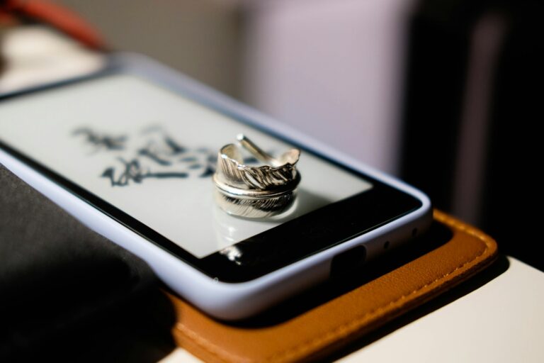 Wearable ring charging dock sleep tracking app smartphone
