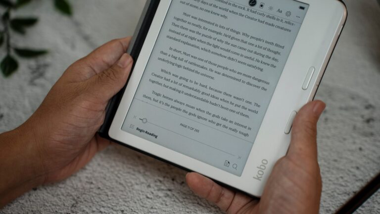 Digital notepad pdf annotation e-ink ereader reading documents