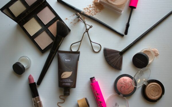 Essential makeup tools every beginner can actually use