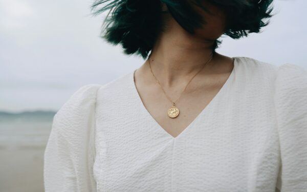 How to layer everyday jewelry to elevate simple outfits