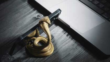 Phone add-ons that make your mobile easier to use all day