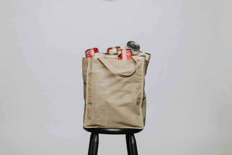 Foldable tote bag reusable cutlery