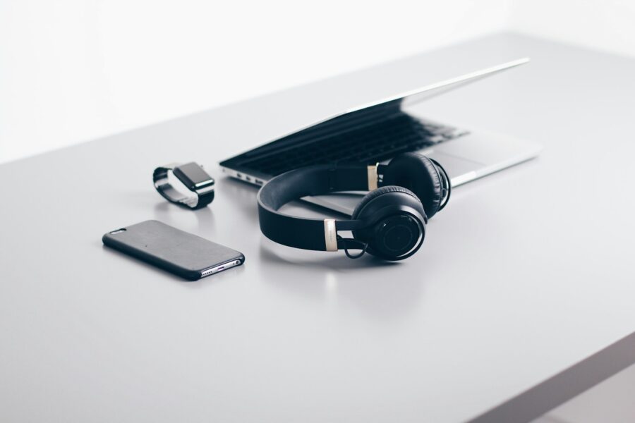 Refurbished smartphone laptop desk