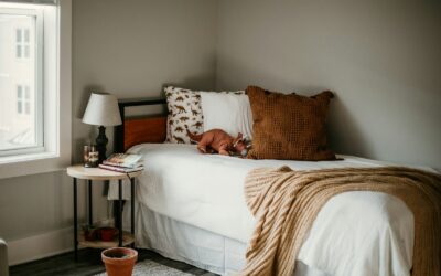 Affordable ways to build a cozy bedroom without overspending