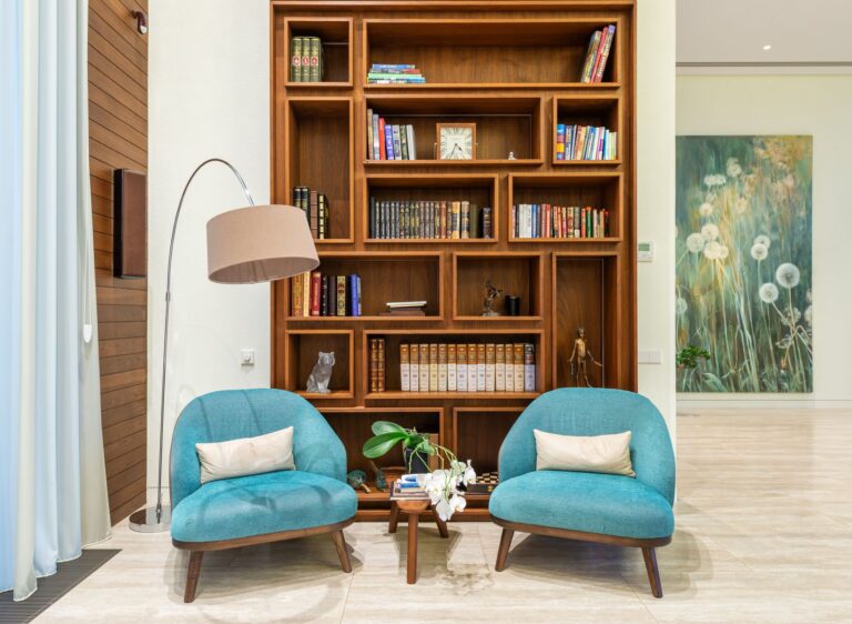 Corner shelf storage