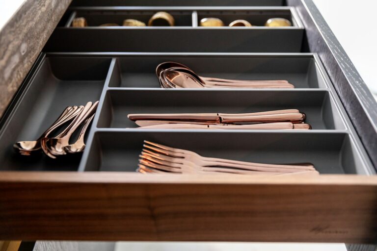 Organized kitchen drawer