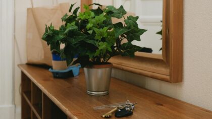 How Bluetooth trackers are quietly changing everyday carry tech