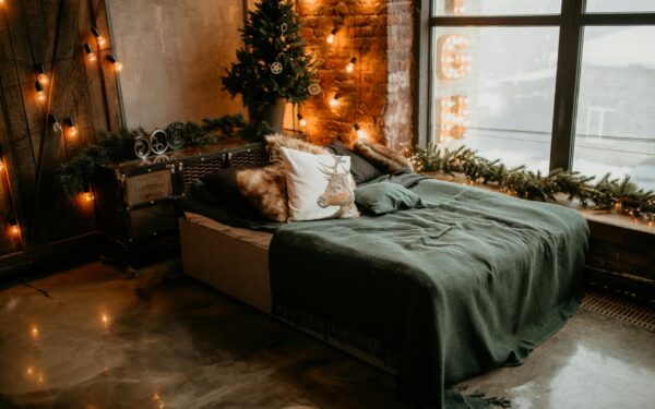 How to build a calm and cozy autumn bedroom on a realistic budget