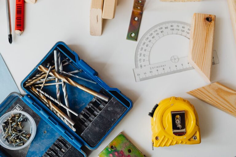 Cordless drill bits