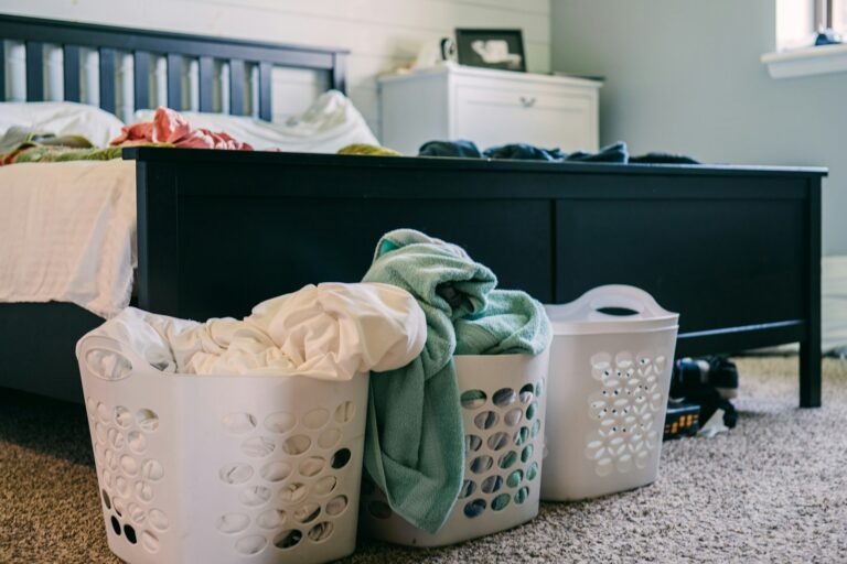 Folding laundry baskets