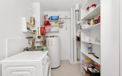 Laundry shelf ideas that give detergents, baskets and gadgets a proper home