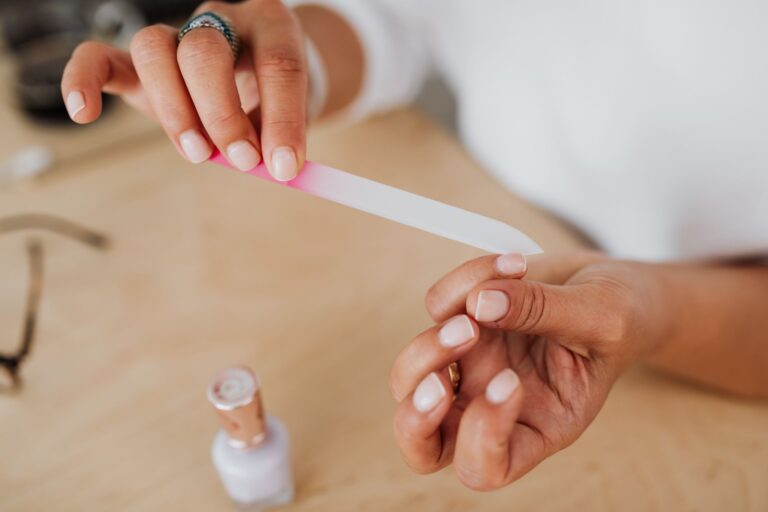 Minimal manicure tools