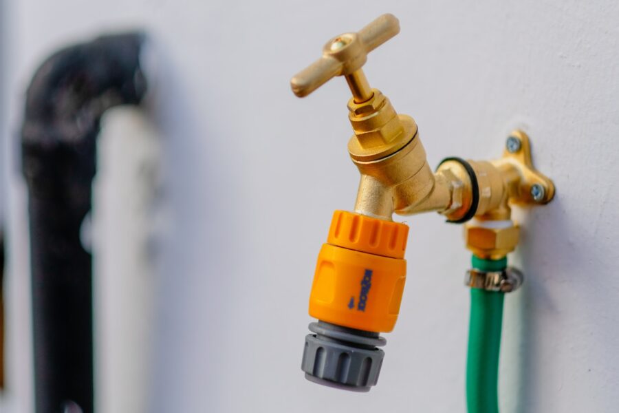 Outdoor faucet hose