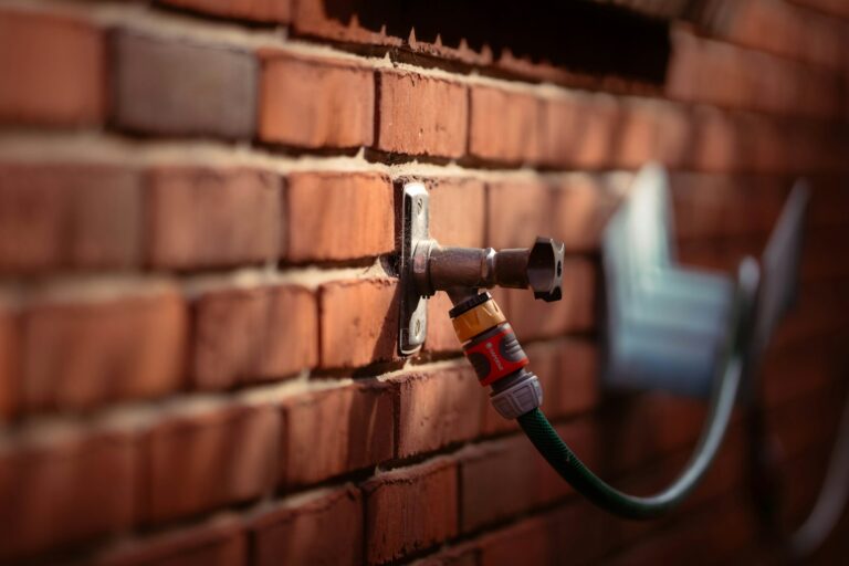 Outdoor faucet hose