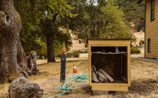 Outdoor home maintenance kit: core tools that help you keep exteriors in shape