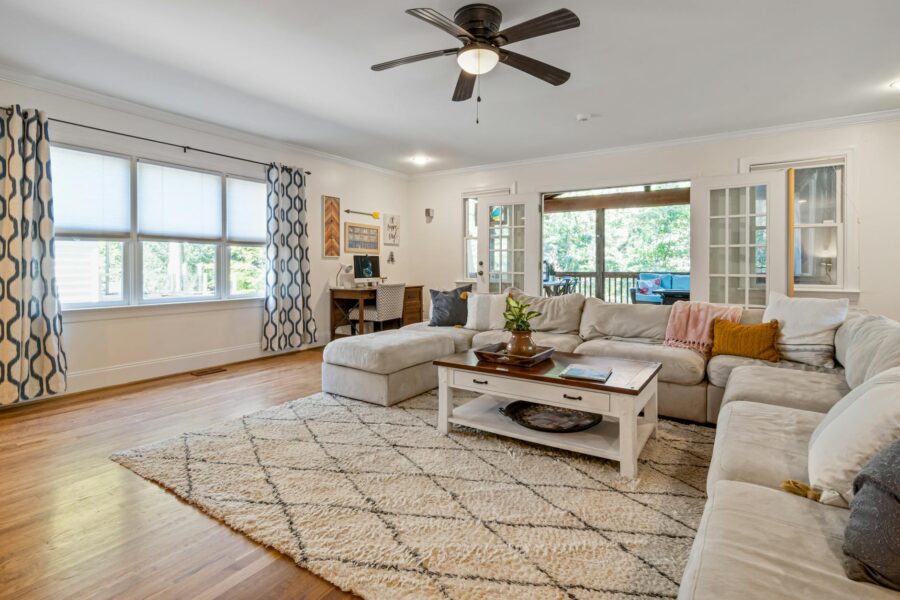 Summer living room
