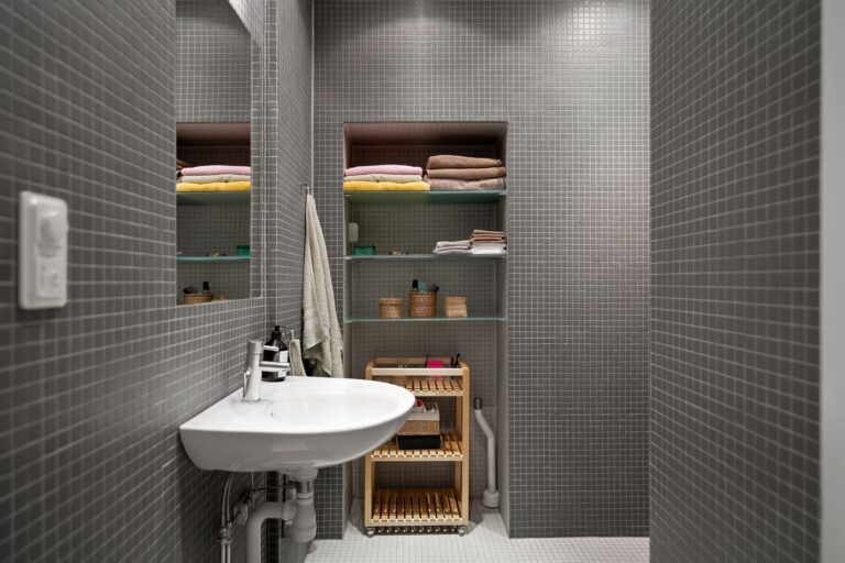 Small bathroom shelves