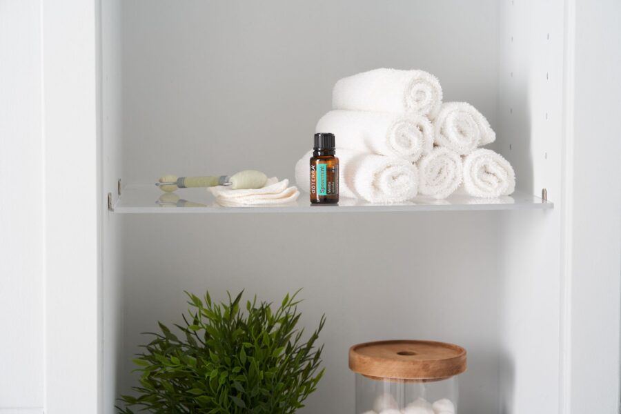 Small bathroom shelves