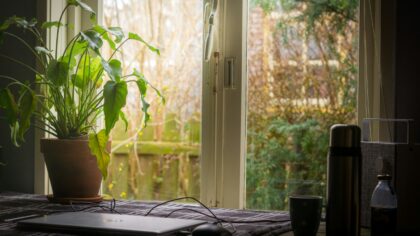 Simple budget-friendly desk ideas that make working from home feel better