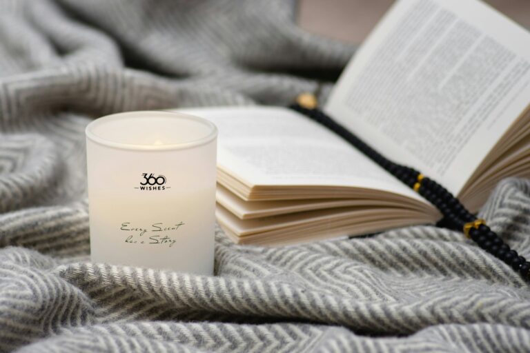 Cozy blanket candle