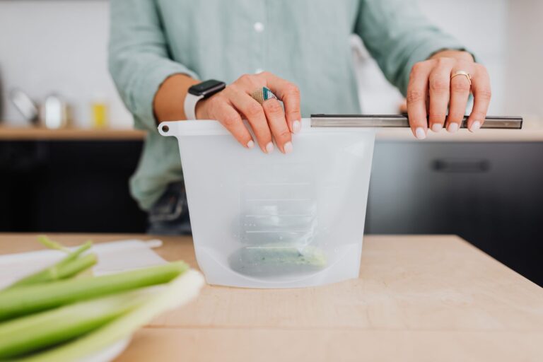 Reusable silicone lids