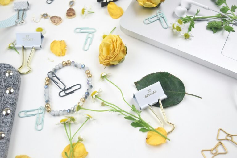 Minimal hair accessory