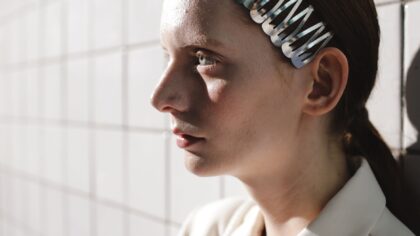 Simple hair accessories that make casual looks feel put-together