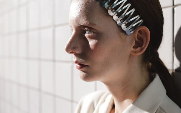 Simple hair accessories that make casual looks feel put-together