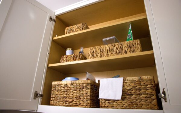Simple laundry station ideas that keep clothes care calm and under control