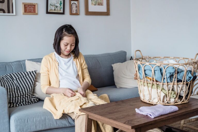 Folding laundry baskets