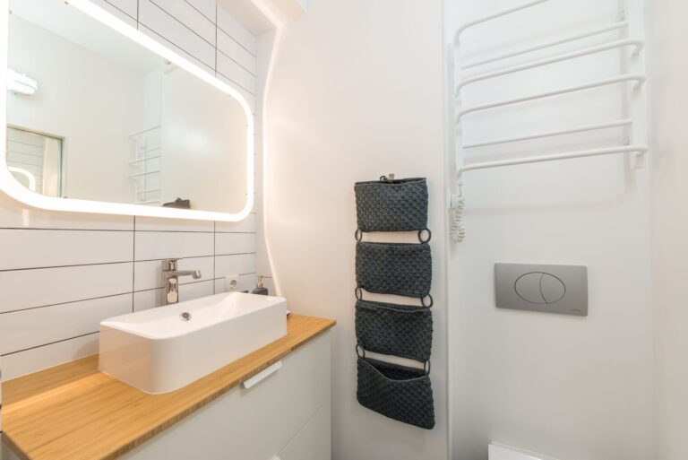 Door bathroom organizer