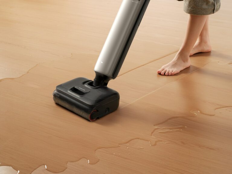 Spray mop reusable