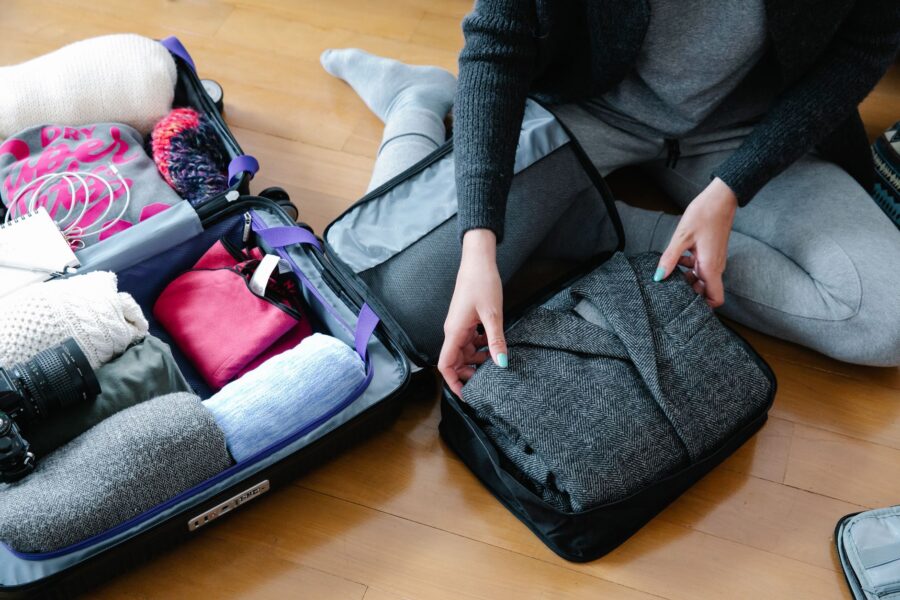 Carry suitcase packing