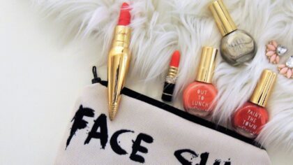 Smart travel beauty kit: how to pack light without sacrificing comfort