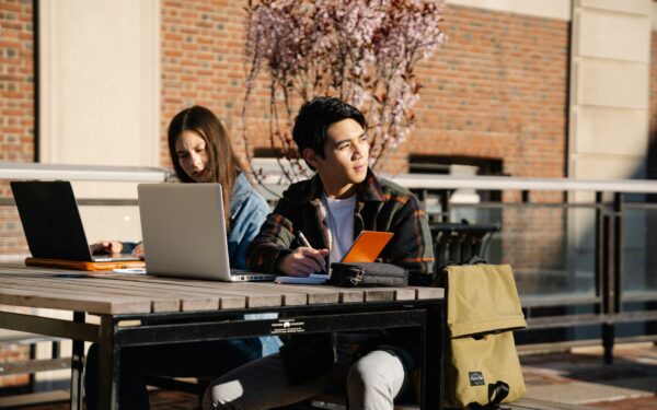 Smart upgrades for student bags that make campus life feel lighter