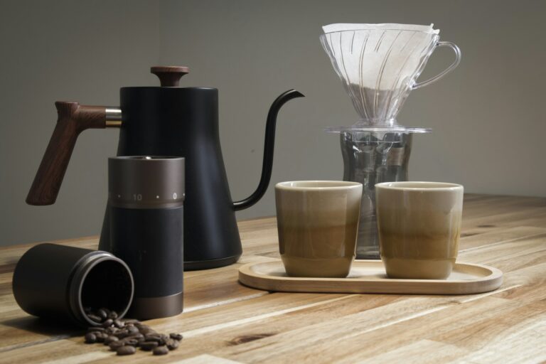 Hand grinder coffee