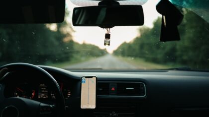 Compact summer car gadgets that keep road trips calmer and more comfortable