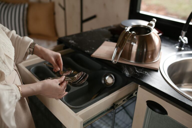 Kitchen drawer cutlery