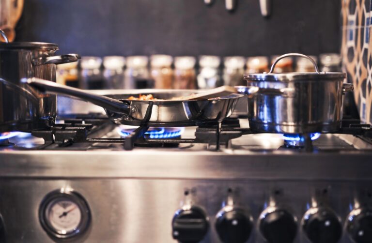 Stainless steel pots