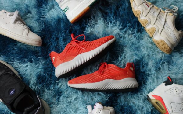 How to build a small sneaker rotation that works with most of your outfits