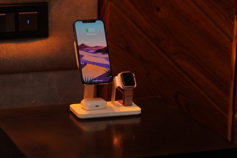 Wireless charger stand