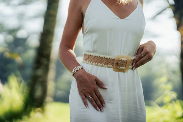 Woman styling belt