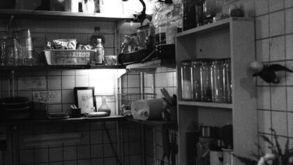 Low-cost kitchen storage ideas that keep small spaces under control