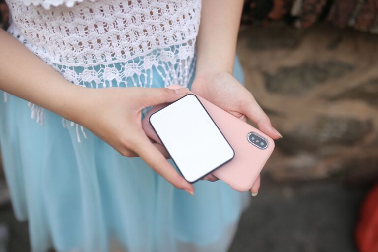 Smartphone accessories cables