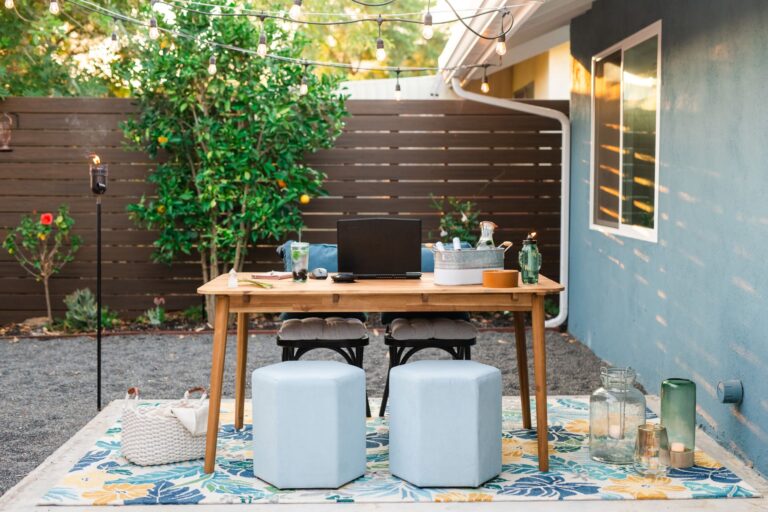 Outdoor string lights