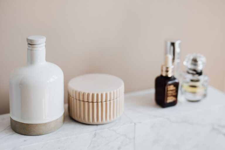 Cozy bathroom shelf