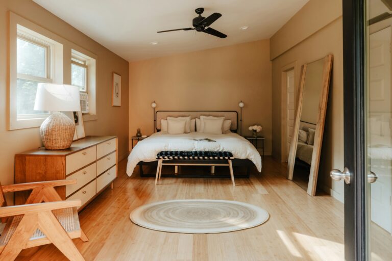 Bedroom area rug