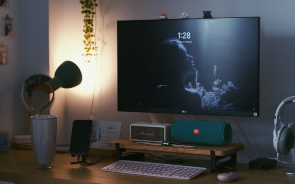 Quiet desk helpers that make working from home feel more focused