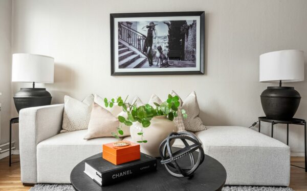 Simple home fragrance ideas that make your rooms feel inviting without overpowering them